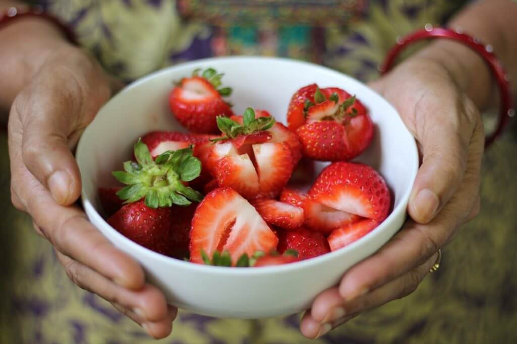 A bowl of strawberries 